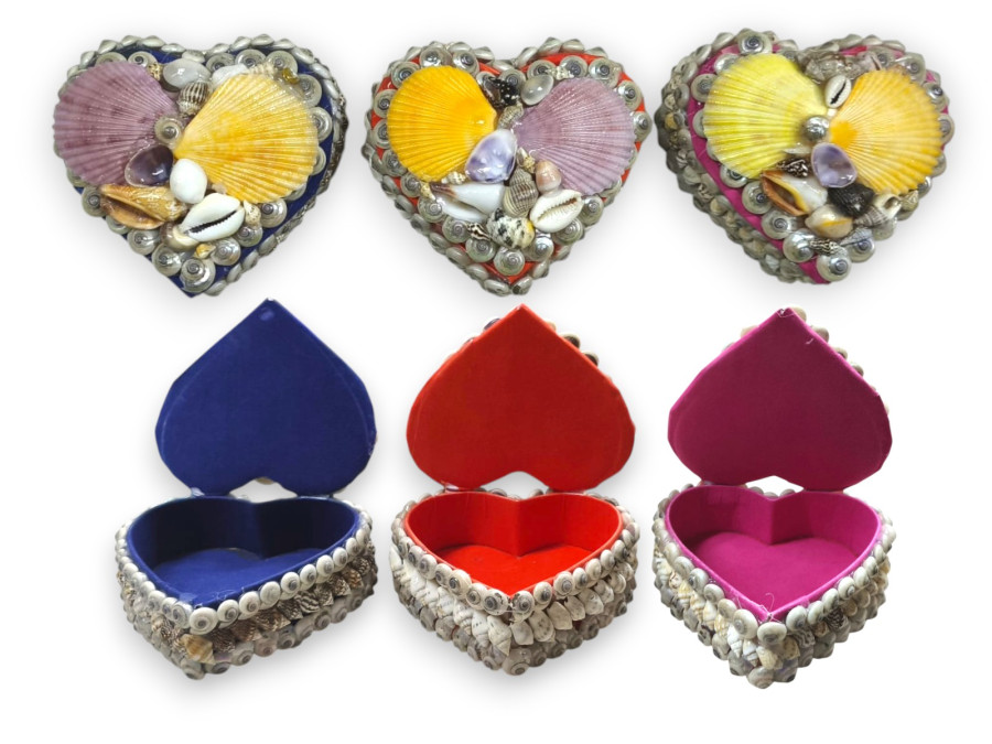 CAJA CARACOLILLO CORAZON  07cm 3 colores pack 6